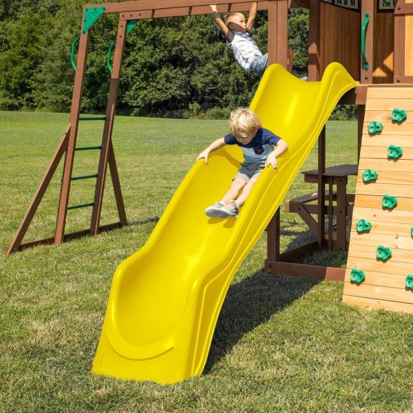 03-Skyfort-with-Vac-Slide-Slide-2copyYellow-1.jpg Skyfort II with Wave Slide