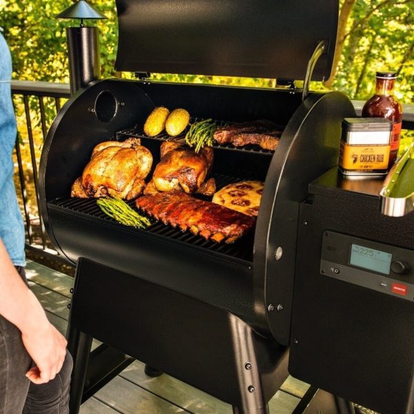 088651-2-1.jpg Traeger Black Pro 780 WiFi-Enabled Pellet Grill