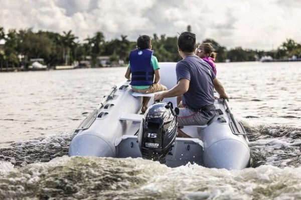 1047-1.jpg Suzuki 15 HP Outboard Motor DF15AS5