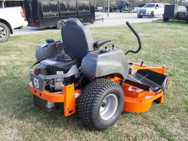 3-202-1.jpg Husqvarna MZ61 61″ Zero Turn Lawns Mowers 24HP KAW (Scratch and Dent)