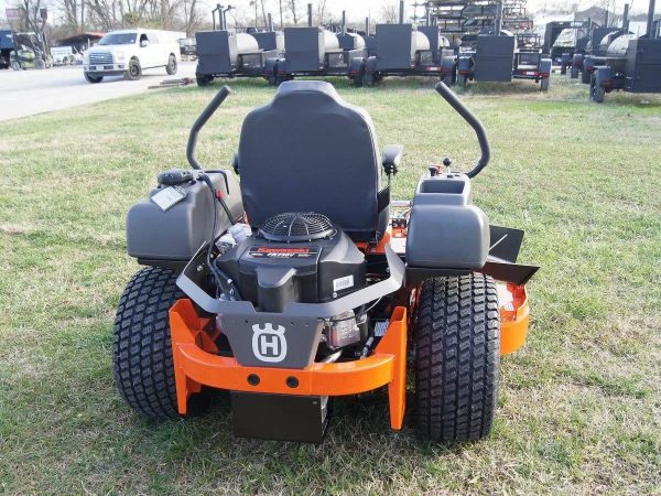4-174-1.jpg Husqvarna MZ61 61″ Zero Turn Lawns Mowers 24HP KAW (Scratch and Dent)