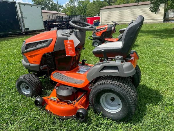 4-175-1.jpg Husqvarna TS 148XK 48″ Lawns Tractors 24HP KOH (Scratch and Dent)