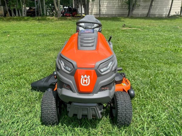 5-145-1.jpg Husqvarna TS 148XK 48″ Lawns Tractors 24HP KOH (Scratch and Dent)