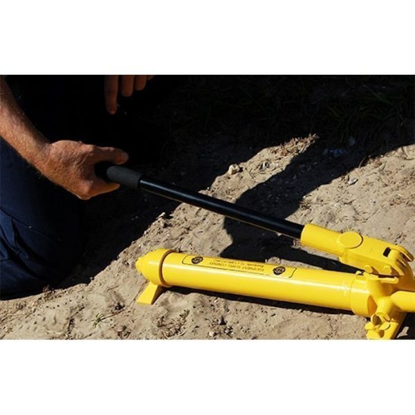 7-5.jpg ESCO 10-Ton Hydraulic Stak-Able Ram Kit with 1 Quart Pump