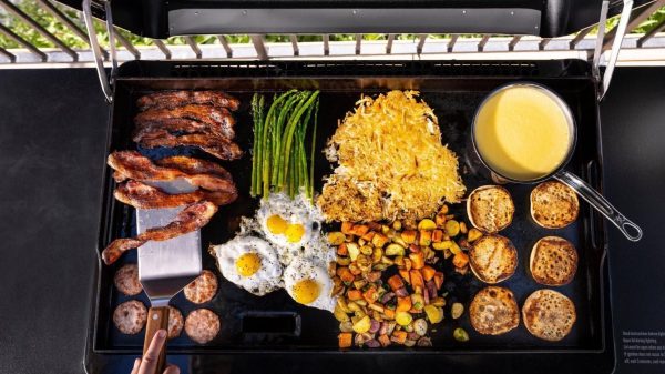 990360-5.jpg Traeger Flat Top Grill Flatrock™ Griddle