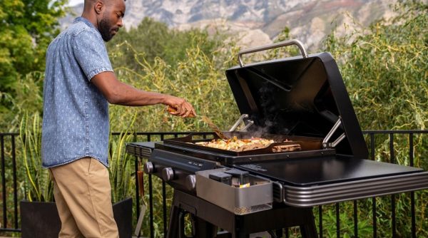 990360-8.jpg Traeger Flat Top Grill Flatrock™ Griddle