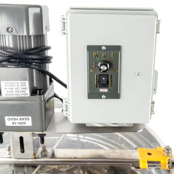 HH200_Mann_Lake_6_3_Frame_Motorized_Extractor_Product_MOTORS_WEB-1200x1200-bd93c0f__09868.jpg 6/3 Frame Motorized Extractor