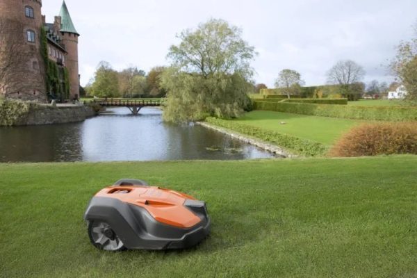 h350-0595-768x512-1.jpg Automower® 520