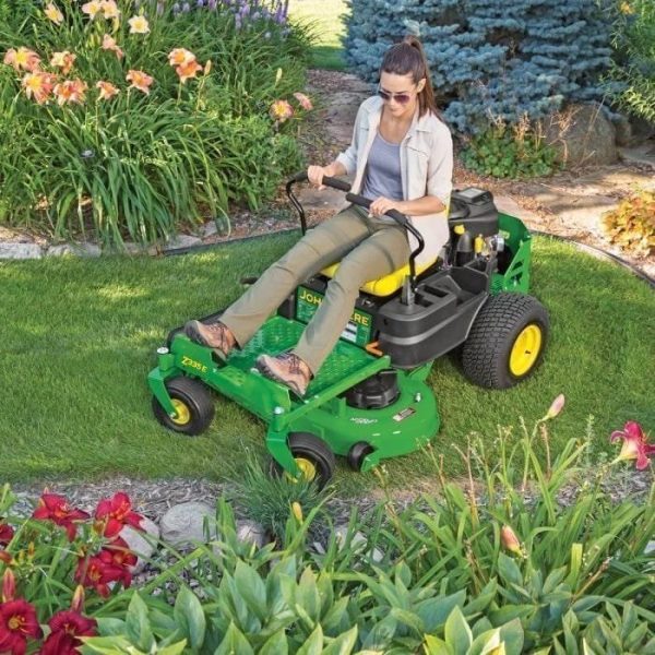img-1767-1.jpg John Deere Ztrak Z335E Zero-Turn Ride-on Mower