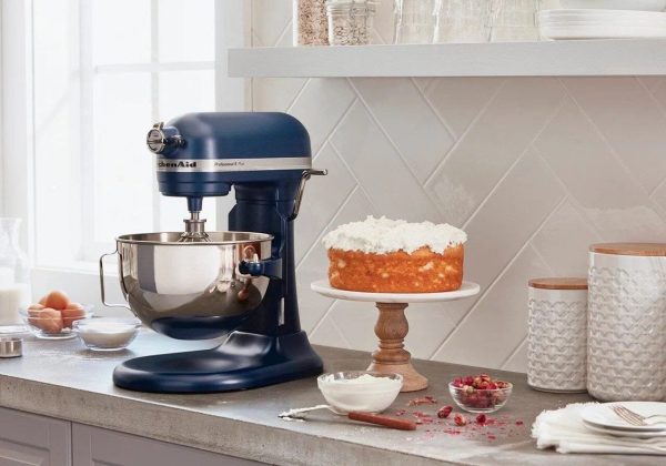 KitchenAid – Pro 5™ Plus 5 Quart Bowl-Lift Stand Mixer – Ink Blue